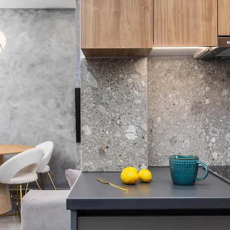 Mirror Luxury Penthouse By Binobi! Thessaloniki